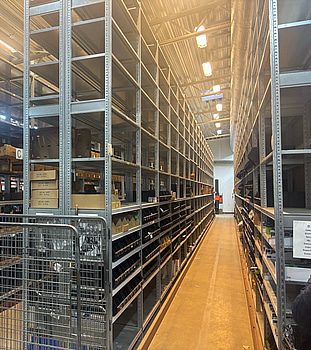 Lagerhyllsystem SSI Schaefer 60 x 130 cm. höjd 297 cm. 9 sektioner.