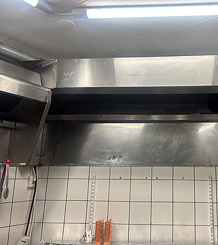 Fläktkåpa rostfri med filter.