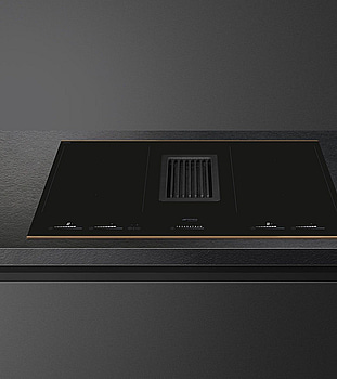 Induktionshäll Smeg med integrerad köksfläkt 80 cm, Svart Dolce Stil Novo. HOBD682R