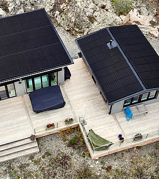 Solcellspaket Ferroamp 28 kW – Leapton 500 W Full Black N-type-paneler, Ferro AI & Weland montagematerial