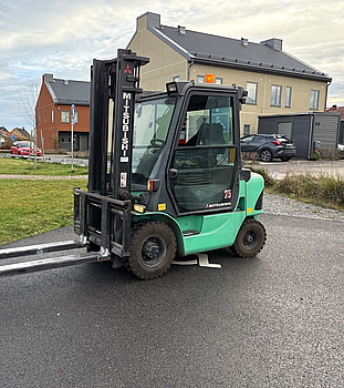 Motviktstruck Mitsubishi FD25 - 1999