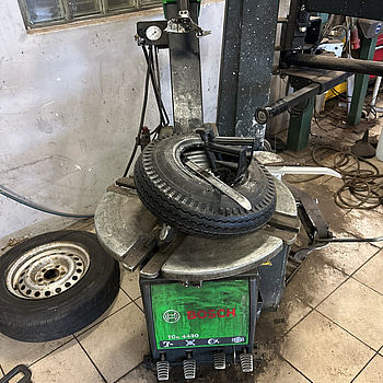 Däckmaskin Bosch TC 4430