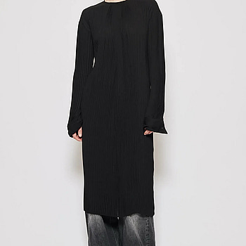 Teurn, Tunica och Kostymbyxor