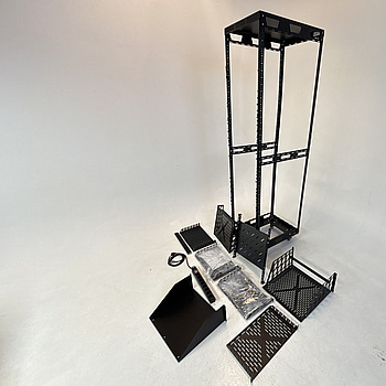 Rack Middle Atlantic Products, Slim 5 Series