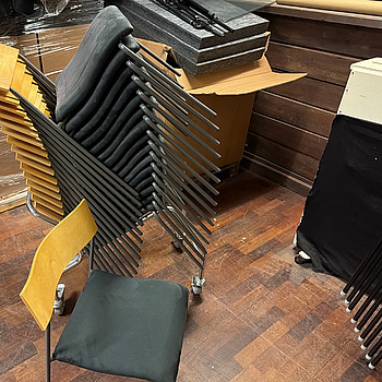 16 st Lammhults Campus-stolar