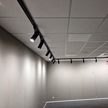 Spotlights för skena, 20 st med 10,5 meter skenor