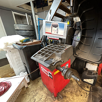 Hjulbalanseringsmaskin CEMB C75