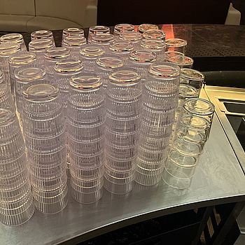 Allt löst i baren, glas & bartillbehör