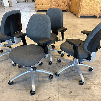 5 st kontorsstolar