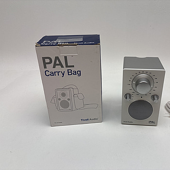 Radio Tivoli Audio iPAL inkl. tillhörande väska.