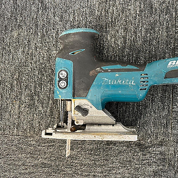 Sticksåg Makita DJV181