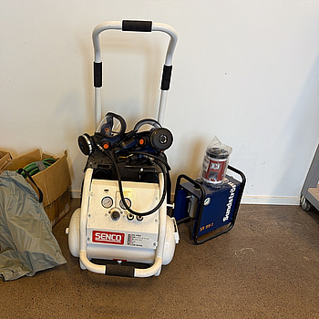 Saneringskitt med masker & kompressor