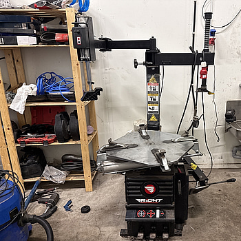 Däckkrängningsmaskin Bright BP810E | 2023