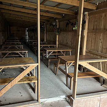 18 st picknickbord i trä – robusta