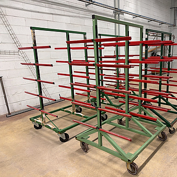4 st. Dubbelsidig grenställsvagnar på hjul