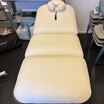 Behandlingsbänk, motorisk Silhouet-Tone, 3-motorig