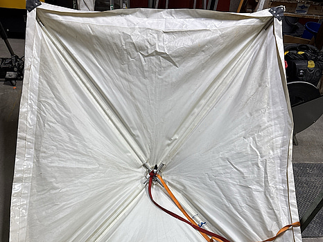 1 st Fönsterparaply med ställning