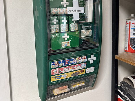 Första hjälpen-station