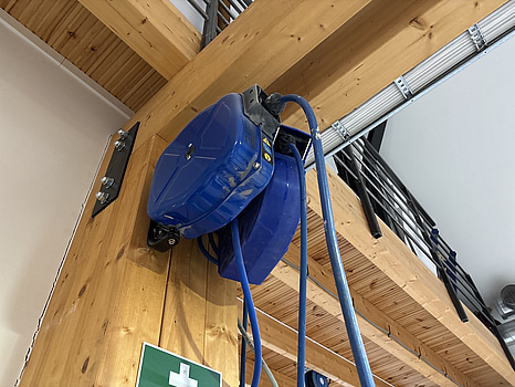 2 st. Slangvindor till luft inkl. tillbehör