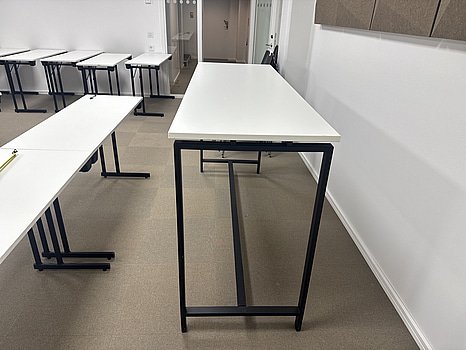 Ståbord, vita skivor, svarta stålben, 100x180x60 cm