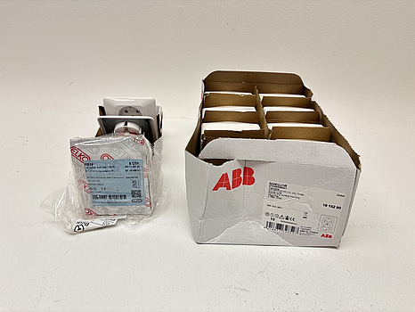 PARTI MED VÄGGUTTAG, OLIKA SORTER OCH MÄRKEN