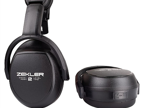 2 ST.  HÖRSELSKYDD MED HJÄLMFÄSTE ZEKLER, 402H