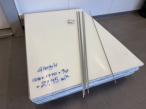 Glasgolv ca 28 m² – aluminiumprofiler