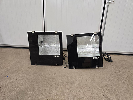 Parti med strålkastare | Malmbergs