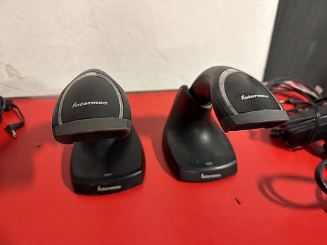 Barkodskanner Intermec SG20, två dockningsstationer