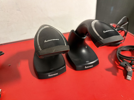 Barkodskanner Intermec SG20, två dockningsstationer