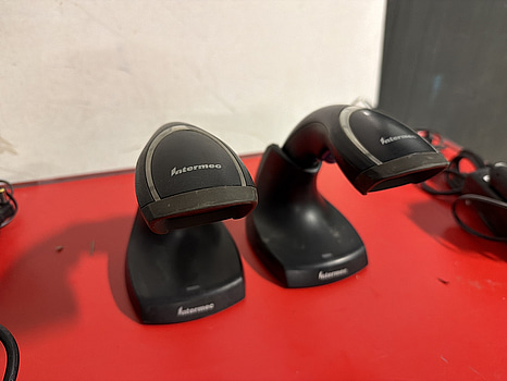 Barkodskanner Intermec SG20, två dockningsstationer
