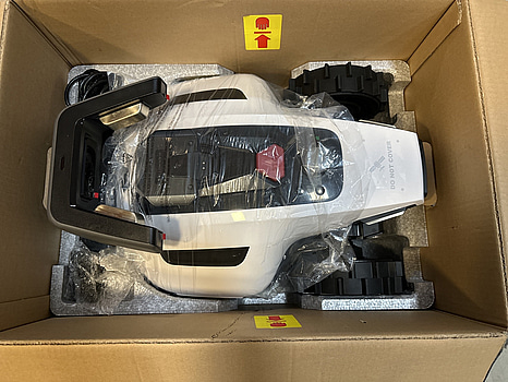 ROBOTGRÄSKLIPPARE MAMMOTION YUKA MINI 600M - RESERVDELSOBJEKT