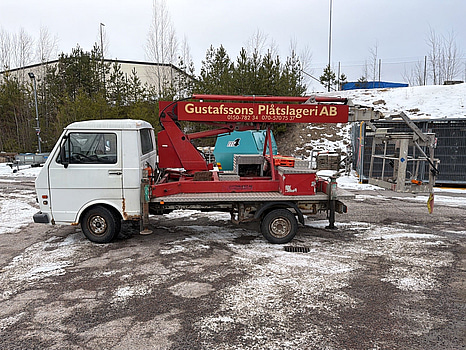 Korgbil Volkswagen LT 31 2,4-1990