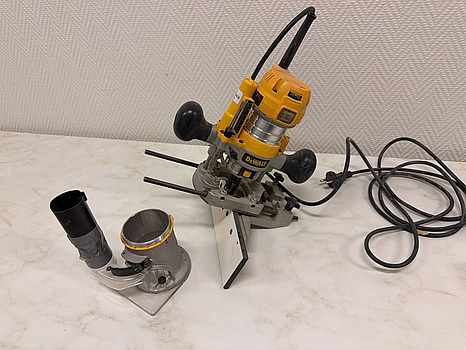 Fräs Dewalt D26204 Type 1