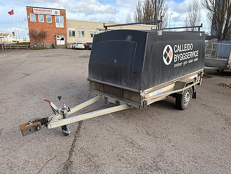 Släpvagn med kåpa Reko 750 kg -2000