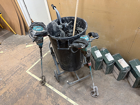 Blandtunna och 2 st blandare