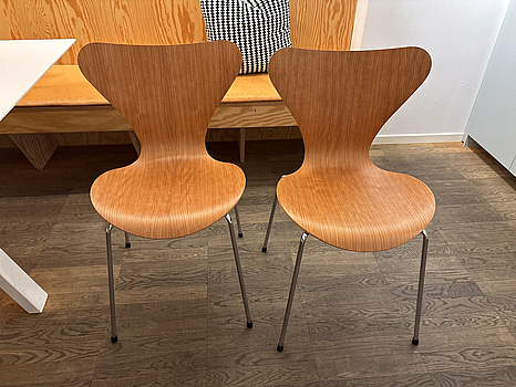 2 st. Stolar Fritz Hansen, ekfaner