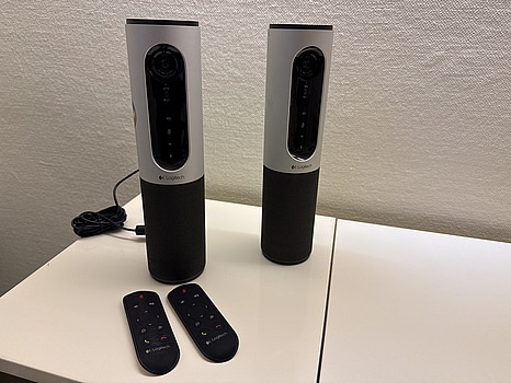 2 st Logitech videokonferenskameror
