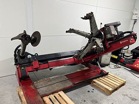 Corghi Monster AG TT – Heavy Duty däckmonteringsmaskin