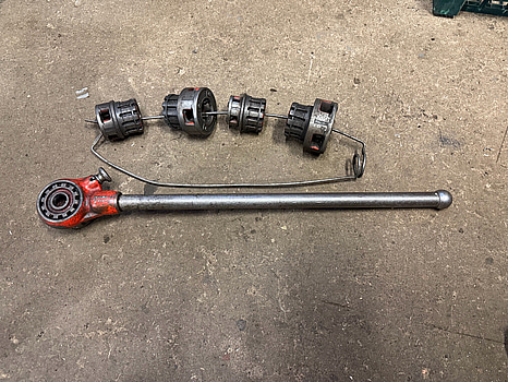 Ridgid 111-R, rörgängverktyg med utbytbara huvuden