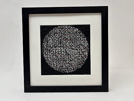 Tavla i ram signerad: ”Romina Wainsten”