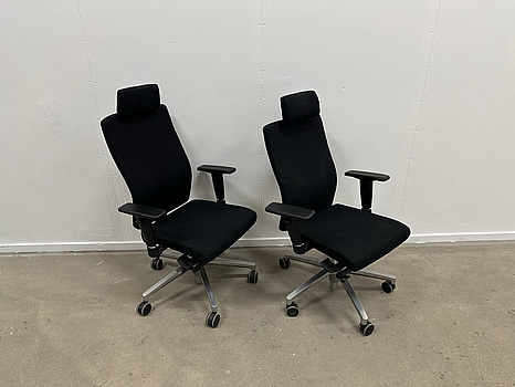 2 st. Kontorsstolar