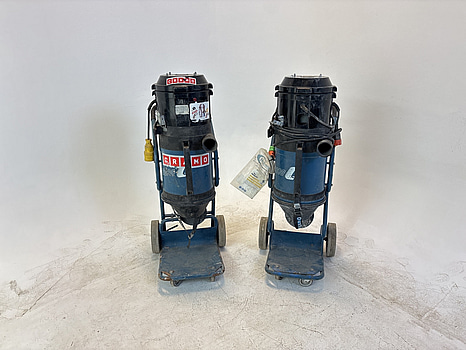 2 st. Dammsugare Dustcontrol, DC 2800C - Reparationsobjekt