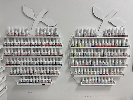 Parti med nagellack, Bold Berry