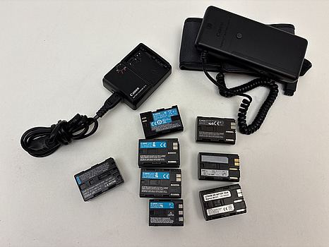 Parti med diverse batterier Canon