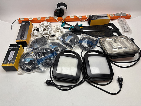 Parti med diverse kontakter.