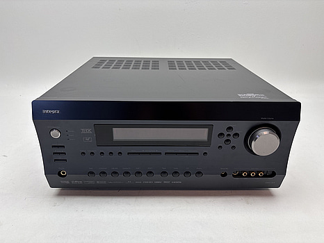 7.1 kanals hemmabioförstärkare/processor Integra, DHC-9.9