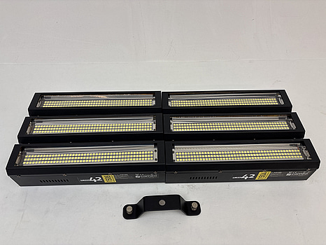 6 st. Scenbelysningsenheter Cameo, thunder wash 100 w.