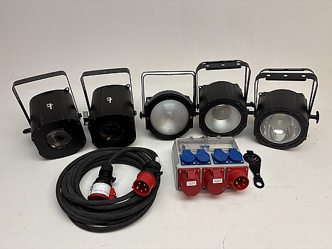 Parti med diverse scenbelysning.