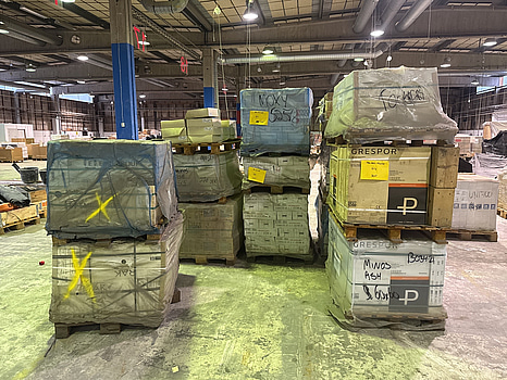 14 pall | Parti med blandat kakel & mosaik